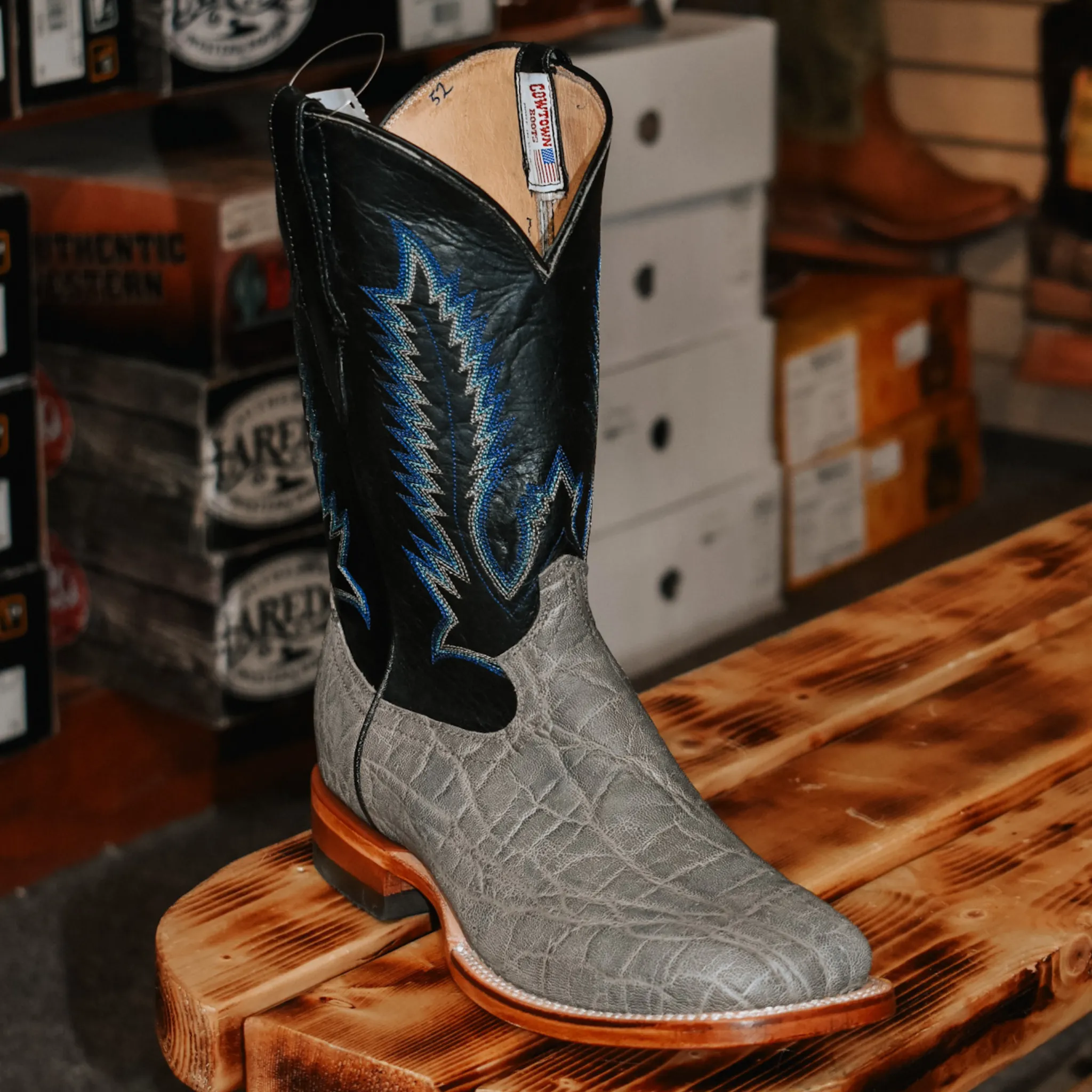 COWTOWN MEN'S GRAY ELEPHANT WESTERN BOOT - Q834