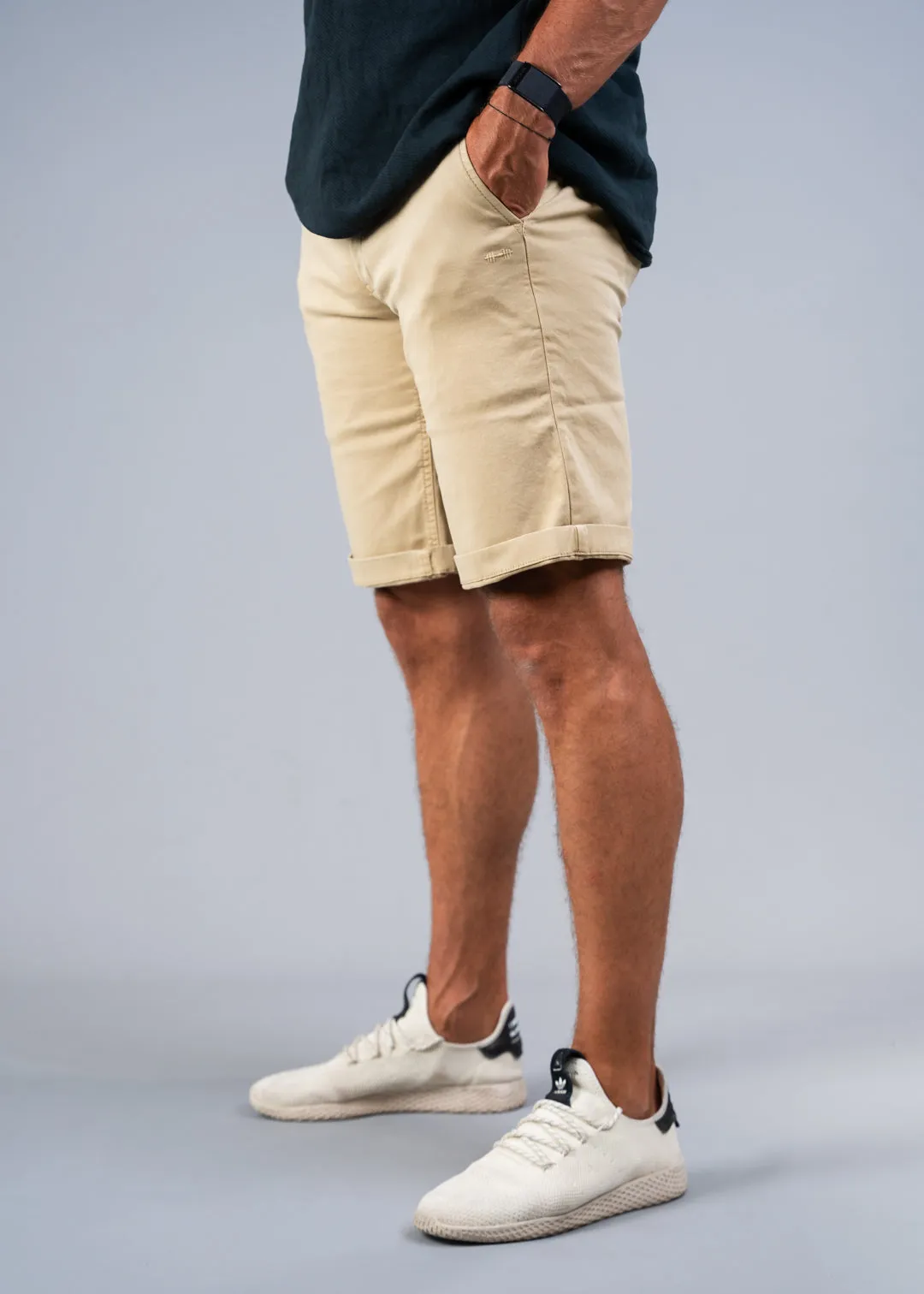 STRAIGHT FIT CHINO SHORTS - BEIGE